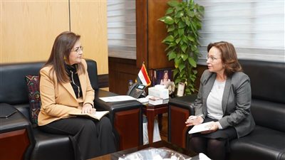 وزيرة التخطيط والتنمية الاقتصادية تلتقي الأمين العام للقومي للطفولة 