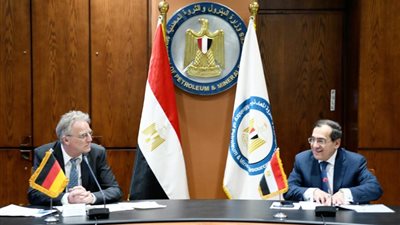 وزير البترول يعقد جلسة مباحثات مع نائب وزير الشئون الاقتصادية الألماني لبحث تفعيل التعاون