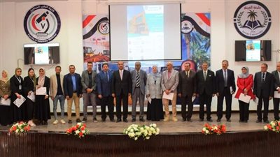 انطلاق فعاليات المؤتمر الطلابي الأول للبحوث بكلية الطب البيطري في جامعة العريش