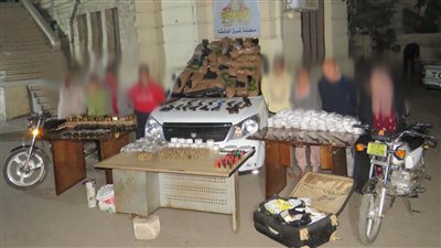 مصرع 3 عناصر إجرامية وإصابة 2 آخرين عقب تبادل لإطلاق النيران في دمياط (صور)