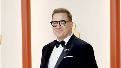 الأوسكار، برندان فريزر يصل لحفل توزيع الجوائز الـ 95 (فيديو)