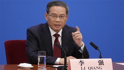 رئيس الوزراء الصيني الجديد ينتقد 
