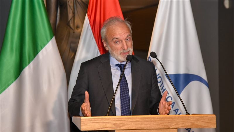 مدير المركز الثقافي