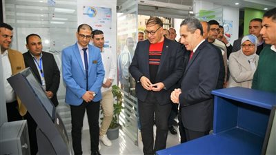 محافظ الغربية يتفقد شركة مياه زفتى ويتابع الأنشطة التوعية بالمدارس 