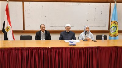 رئيس جامعة الأزهر يفتتح دورة تأهيلية لطلاب الدراسات العليا بكلية العلوم الإسلامية 