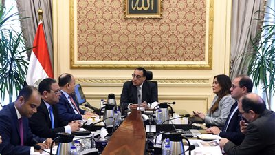 رئيس الوزراء يستعرض ملامح مشروع الموازنة العامة لعام 2023-2024