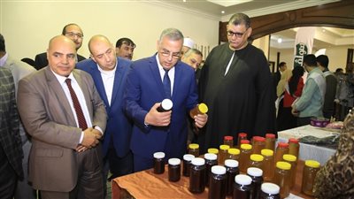 محافظ سوهاج يتابع استعدادات مديرية التموين لاستقبال عيد الفطر