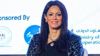 المشاط: نعمل على تنفيذ العديد من البرامج الإنمائية لتمكين المرأة 