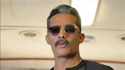 محمد رمضان وأبطال 