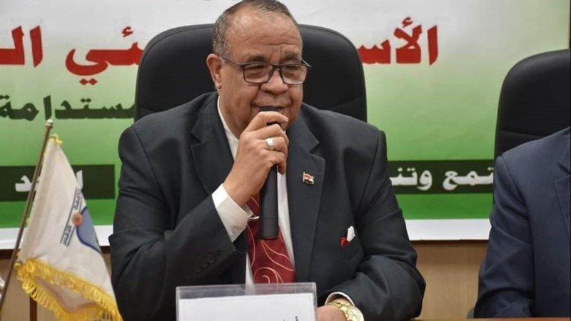 الدكتور حمدي محمد