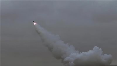 كوريا الشمالية تطلق صاروخا باليستيا تجاه بحر اليابان