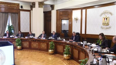 الحكومة توافق على تعاقد مراكز الشباب مع بنكي الأهلي ومصر 