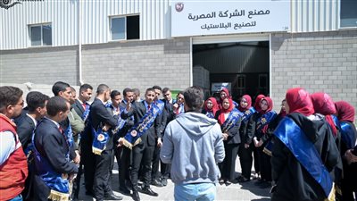 جامعة سوهاج تنظم زيارة طلابية للمنطقة الصناعية بغرب جرجا 