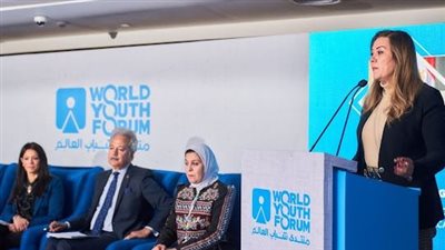 انطلاق أولى جلسات منتدى شباب العالم (صور)