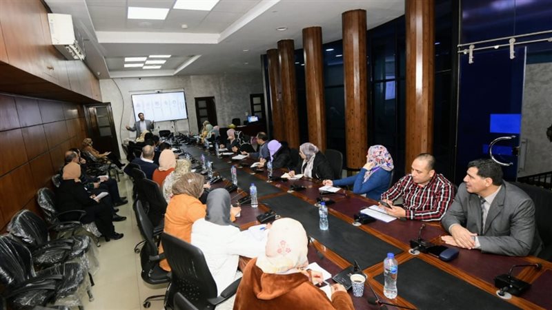 جانب من تدريب العاملين