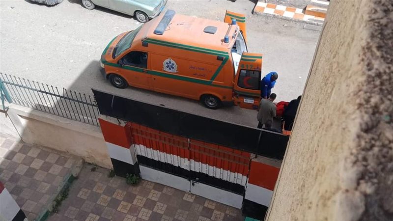 لحظة نقل معلمة أغشي