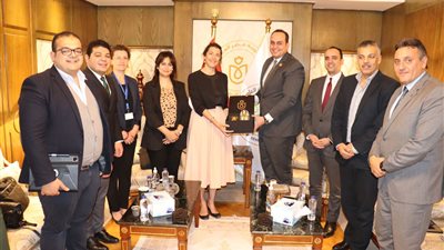 رئيس الرعاية الصحية ومدير الوكالة الفرنسية للتنمية بمصر يبحثان تعزيز التعاون