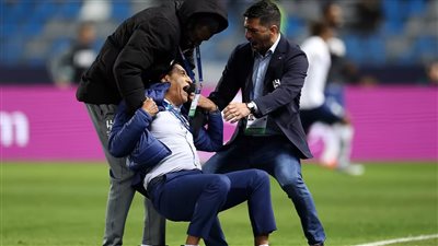 أثناء مباراة الهلال والفتح، تفاصيل إصابة نجل رامون دياز ووفاة زوجته في حادث مروّع 