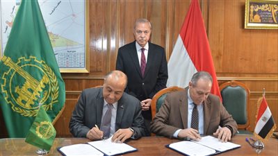 توقيع بروتوكول إنشاء محطة تموين وقود بالغاز الطبيعي ببنها