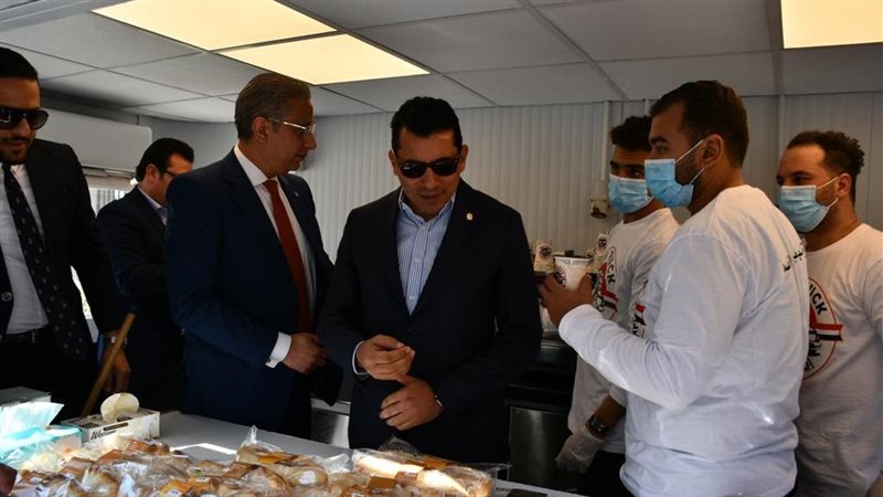 محافظ الفيوم يستقبل
