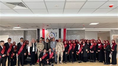 طلاب جامعة المنوفية في زيارة إلى المعهد القومي للأورام الجديد