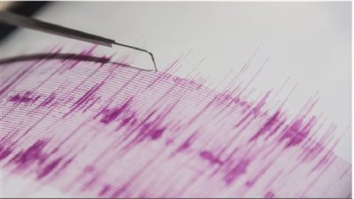 رئيس حزب البيئة العالمي يحذر من تحركات تكتونية تسبب الزلازل (فيديو)