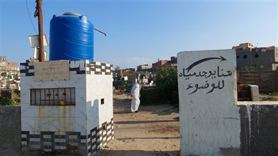 على البحر مباشرة، مقابر برج البرلس بكفر الشيخ 