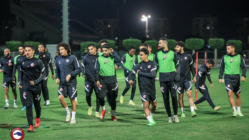 فيوتشر، فيتو