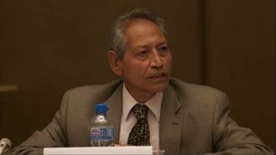 جودة عبد الخالق يطالب الدولة بإعادة فتح المصانع المتوقفة