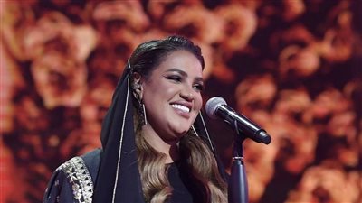 همس فكري تزلزل تويتر بعد فوزها بلقب سعودي آيدول، ودموعها وحضن أحلام حديث السعودية (فيديو)