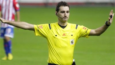 بينجويتشيا حكما لكلاسيكو ريال مدريد وبرشلونة فى الدوري الإسباني