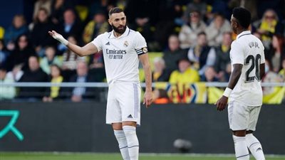 رقمان مميزان لكريم بنزيما في ليلة سقوط ليفربول، وهذا موقفه من الكلاسيكو بعد الإصابة