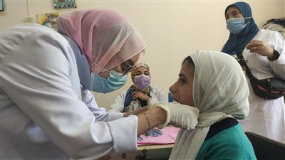 طب الأسنان بنات جامعة الأزهر تنظم قافلة بالتعاون مع قطاع المعاهد 