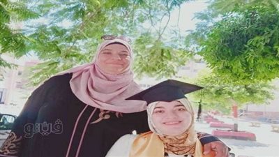 الأم المثالية بالشرقية، أرملة منذ 12 سنة ونجلتها أول معيدة من مرضى ضمور العضلات (صور) 