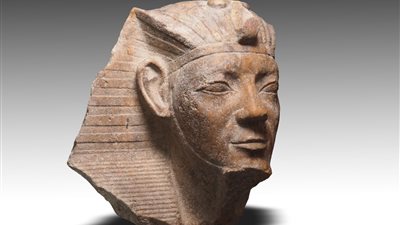 الآثار تعلن الكشف عن مزيد من بقايا معبد الشمس بمنطقة المطرية