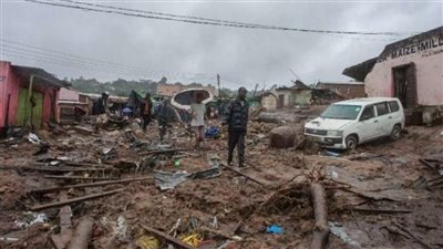 إعصار أفريقيا المدمر يقتل مئات الأشخاص (فيديو)
