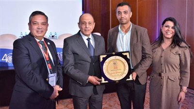 وزير الطيران: نتبنى رؤية طموحة لتقديم أفضل جودة من الخدمات