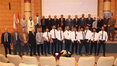 الأكاديمية المصرية لعلوم الطيران تحتفل بتخريج دفعة مراقبين جويين من اليمن