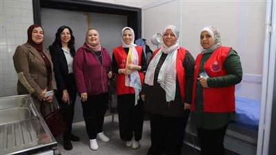 الكشف على 194 حالة بحملة الكشف المبكر لسرطان الثدي بعين شمس