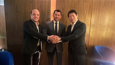 وزير الرياضة يبحث مع رئيس الاتحاد الدولي للجمباز استعدادات استضافة مصر لبطولة العالم