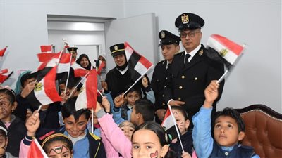 زيارة بعض طلاب المدارس لجهات شرطية بمحافظة كفر الشيخ (صور)