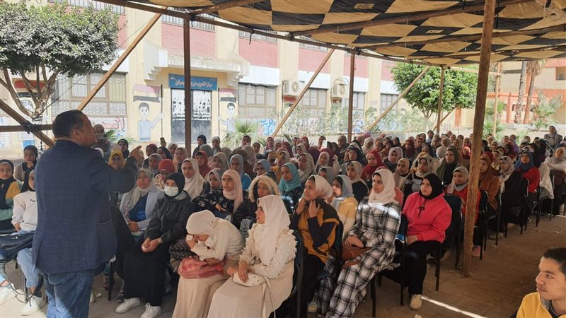 إقبال كثيف لليوم