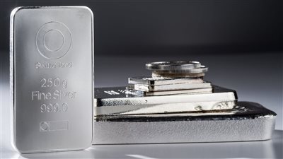 استمرار تراجع أسعار الفضة بختام تعاملات اليوم الخميس 27-4-2023 في البحرين