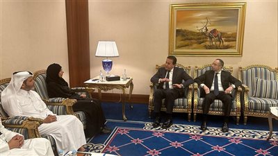 وزير الصحة يلتقي نظيرته القطرية لتبادل الخبرات