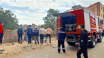 السيطرة على حريق بمشتل أمام مجلس مدينة القنطرة غرب في الإسماعيلية (صور) 