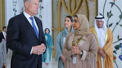 رئيس رومانيا يزور جامع الشيخ زايد الكبير في أبو ظبي | صور