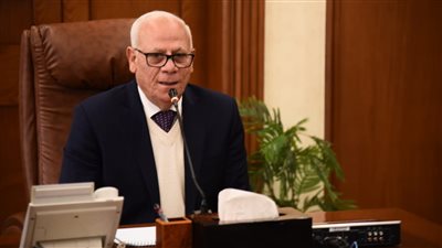 محافظ بورسعيد يكشف موقف تطوير الدور الأول بمجمع المصالح الحكومية 