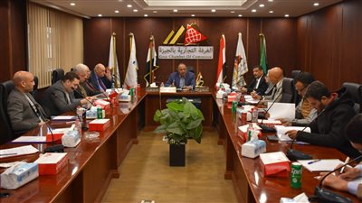 مجلس إدارة غرفة الجيزة يعقد اجتماعا لمناقشة إجراءات دفع حصة الغرفة بمعرض أهلا رمضان