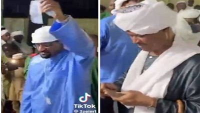 تحدي النقطة بين رجلي دين شهيرين يثير غضب السودانيين، ومتابعون: شيوخ آخر زمن (فيديو)