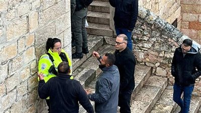 اقتحام كنيسة مريم العذراء في القدس ومحاولة الاعتداء على قبرها (فيديو وصور) 